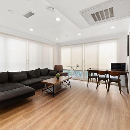Charming Urban Retreat Near Usc In La- Private Room With Share Living Room With Kitchen ลอสแอนเจลิส ภายนอก รูปภาพ